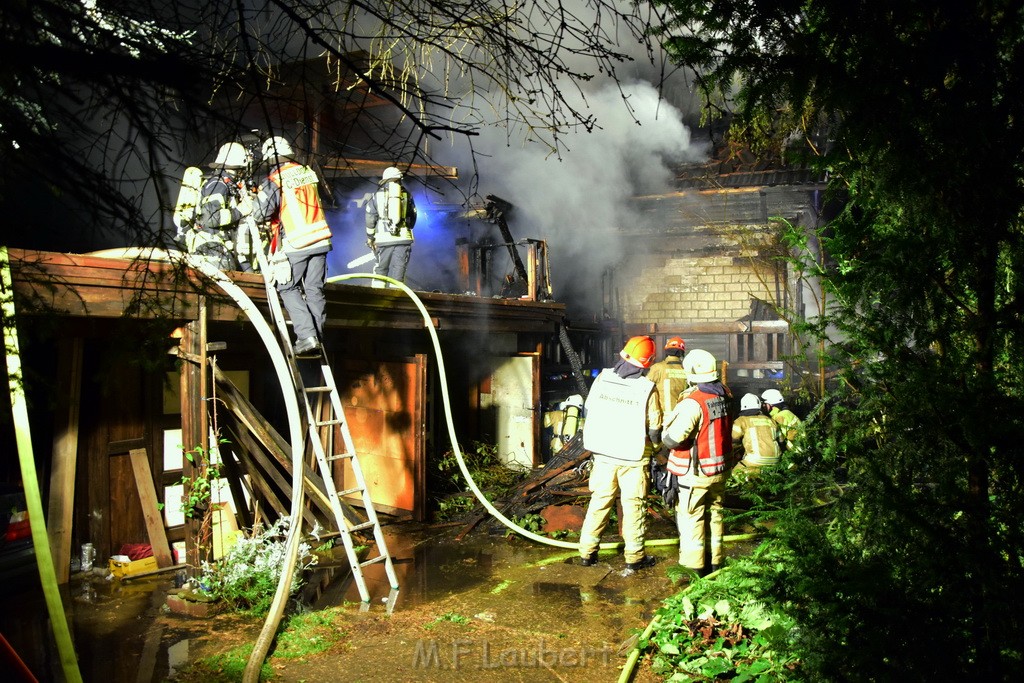 Grossfeuer Einfamilienhaus Siegburg Muehlengrabenstr P0194.JPG - Miklos Laubert